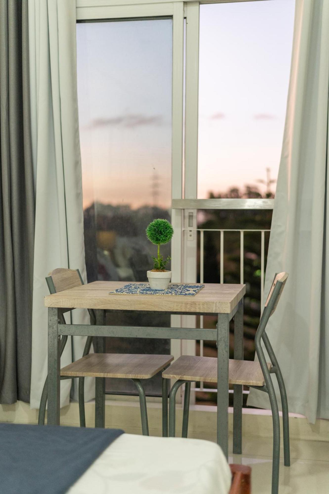 Wind Residence 4 Tagaytay City Bagian luar foto