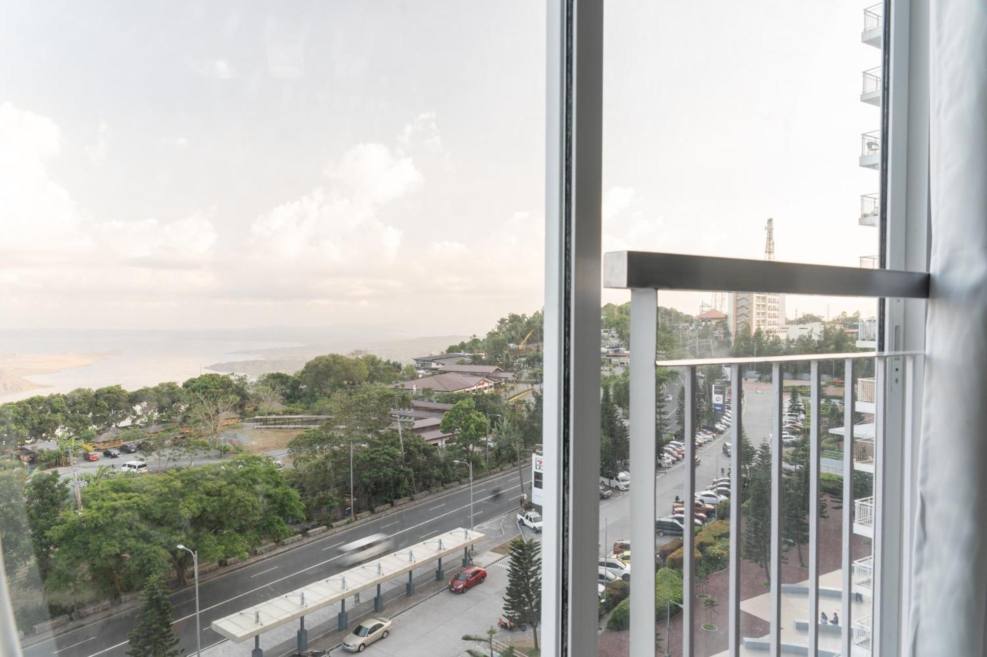 Wind Residence 4 Tagaytay City Bagian luar foto